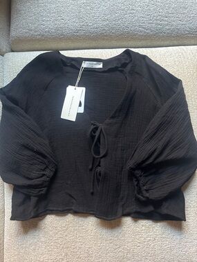 Commense Black Tie-Front Textured gauzy balloon sleeve top size M NWT